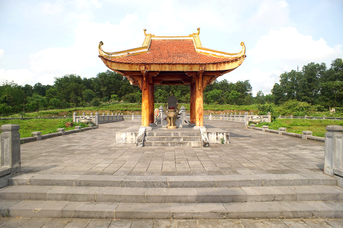 Lang-Nguyen-Huu-Canh-quang-binh-2