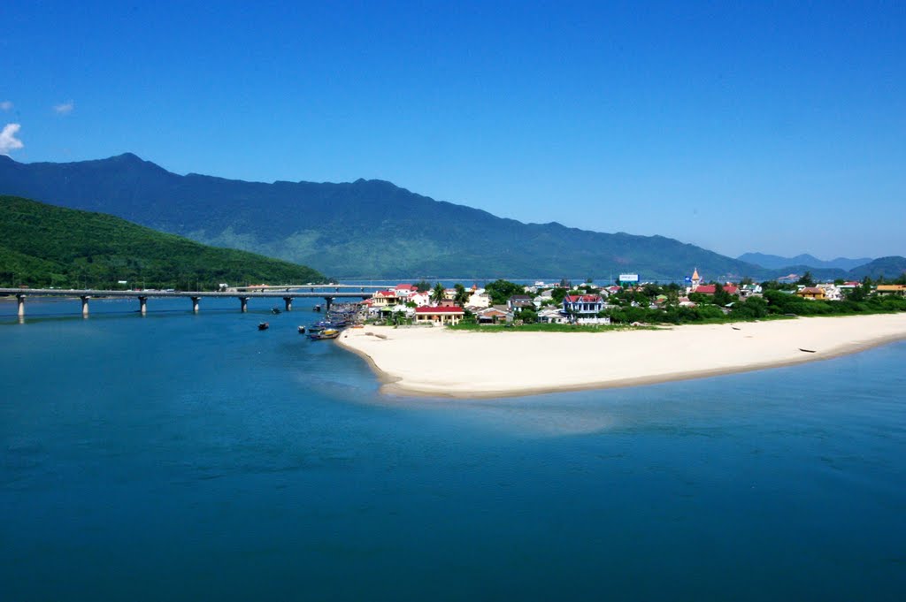 Bãi-Biển-Lăng-Cô2