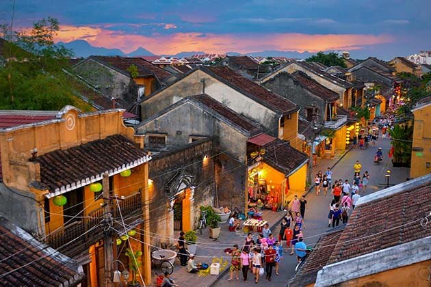 dat-tour-du-lich-da-nang-ba-na-cu-lao-cham-hoi-an-di-tu-da-nang