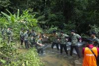 KINH NGHIỆM VƯỢT S&Ocirc;NG, SUỐI AN TO&Agrave;N